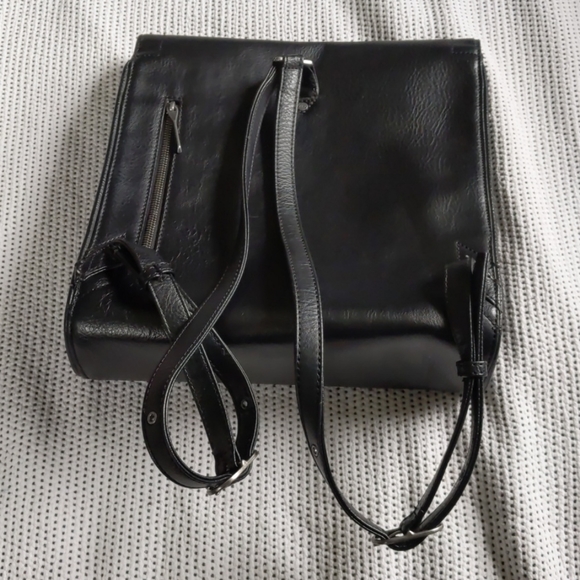 Matt and Nat vegan square backpack purse - Picture 2 of 6